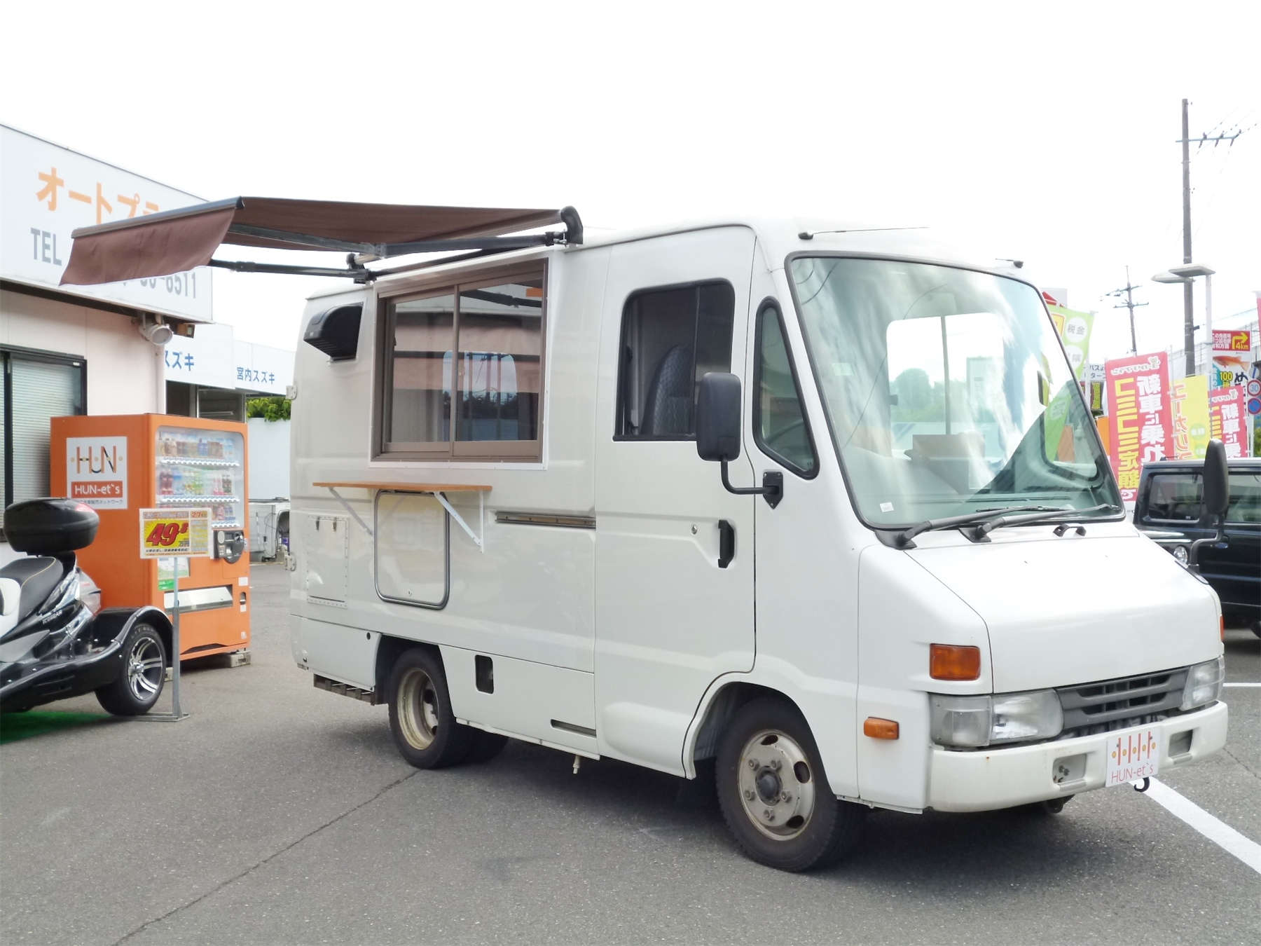 クイックデリバリー200 ディーゼルハイブリット移動販売車